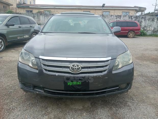 Toyota Avalon 2006 Gray