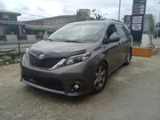 Toyota Sienna 2012 Silver for sale