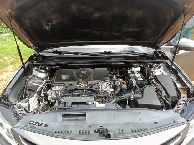 Toyota Camry 2019 Gray