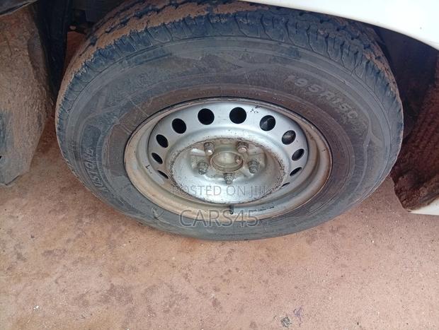 Mitsubishi L200 2019 White