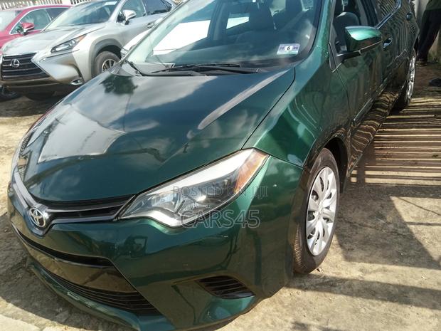Toyota Corolla 2015 Gray