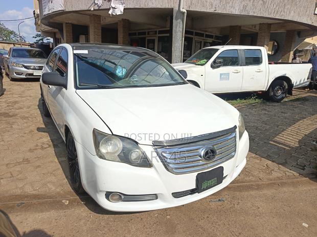 Toyota Avalon 2008 White