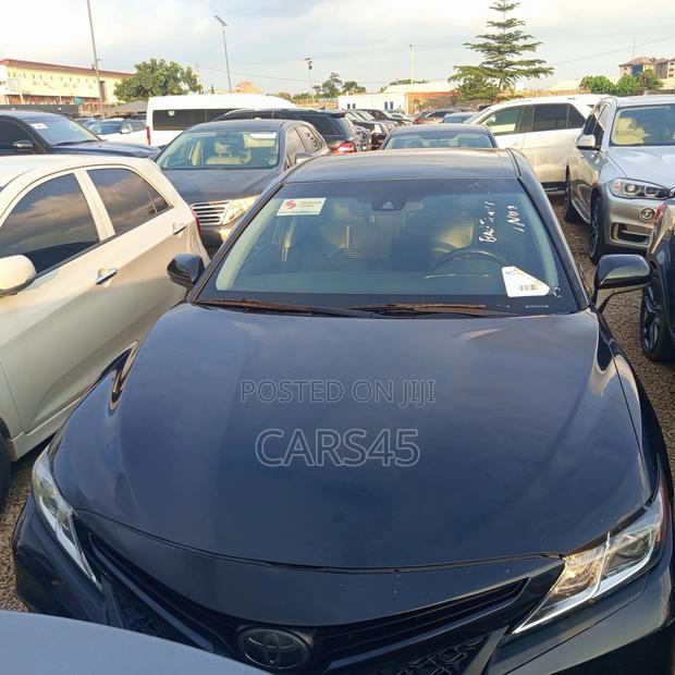 Toyota Camry 2018 Black