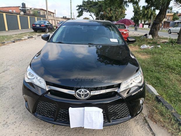 Toyota Camry 2017 Black