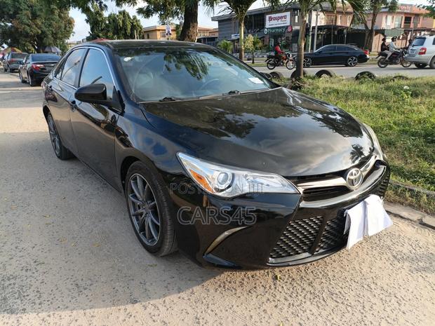 Toyota Camry 2017 Black