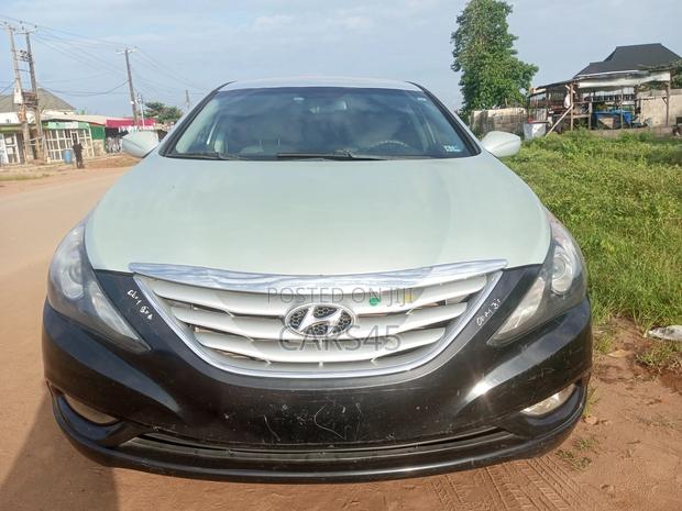 Hyundai Sonata 2012 Blue