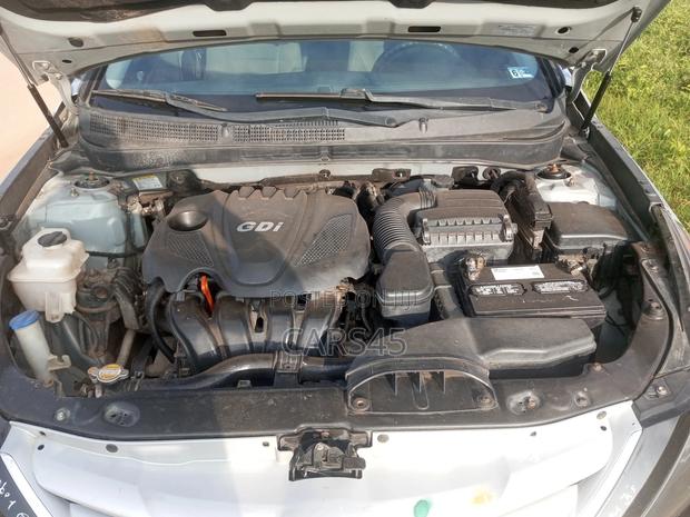 Hyundai Sonata 2012 Blue