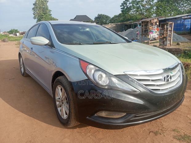 Hyundai Sonata 2012 Blue