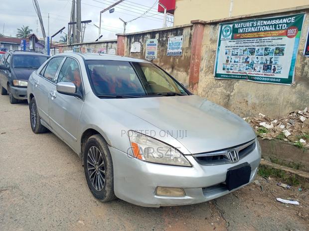 Honda Accord 2006 Silver