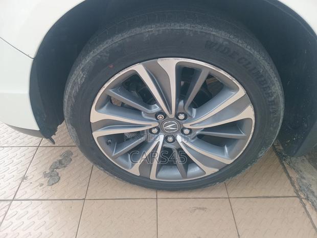 Acura MDX 2017 Off white