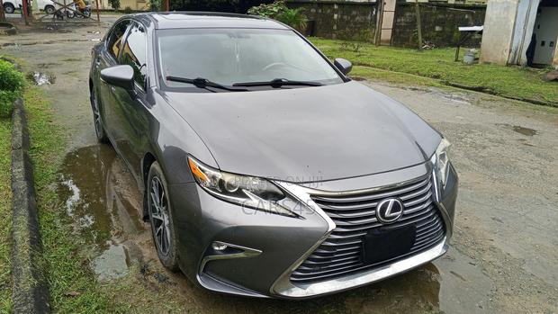 Lexus ES 350 FWD 2016 Gray