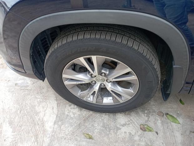 Toyota Highlander 2015 Blue