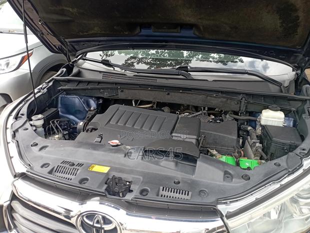 Toyota Highlander 2015 Blue