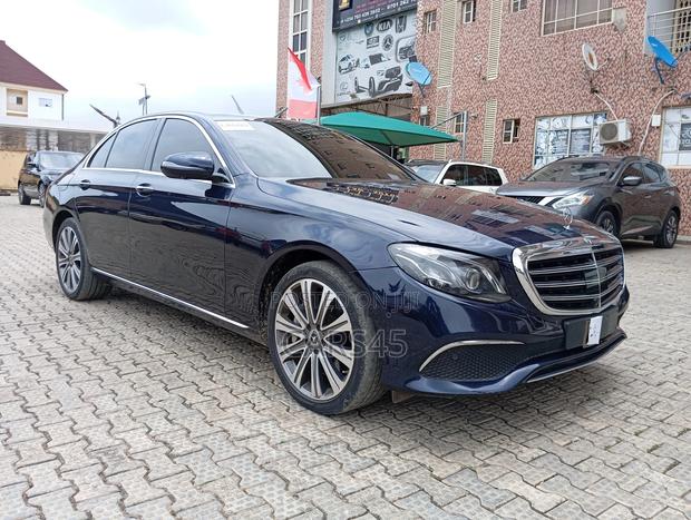 Mercedes-Benz E400 2018 Blue