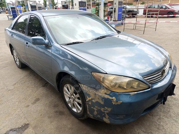 Toyota Camry 2003 Blue