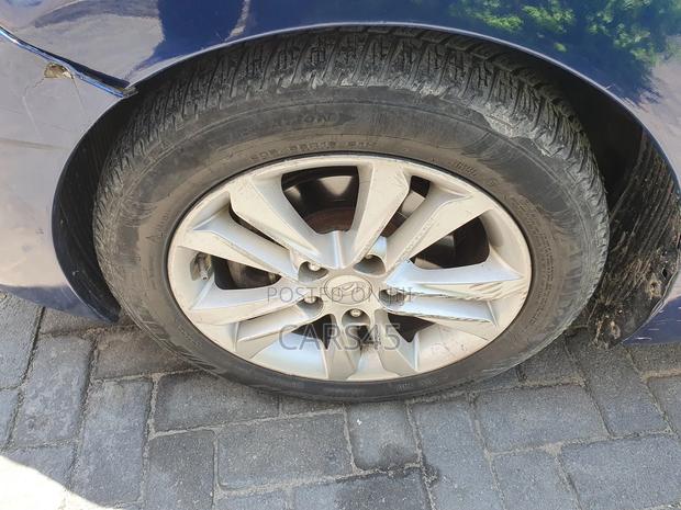 Hyundai Elantra 2013 Blue