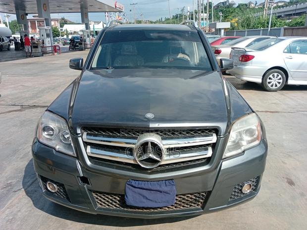 Mercedes-Benz GLK-Class 2011 Gray