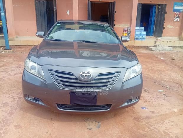 Toyota Camry 2007 Gray