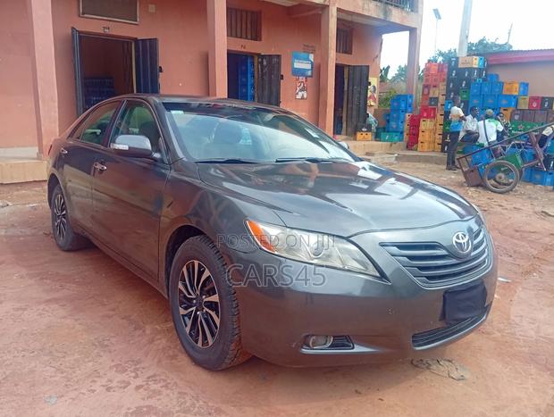 Toyota Camry 2007 Gray