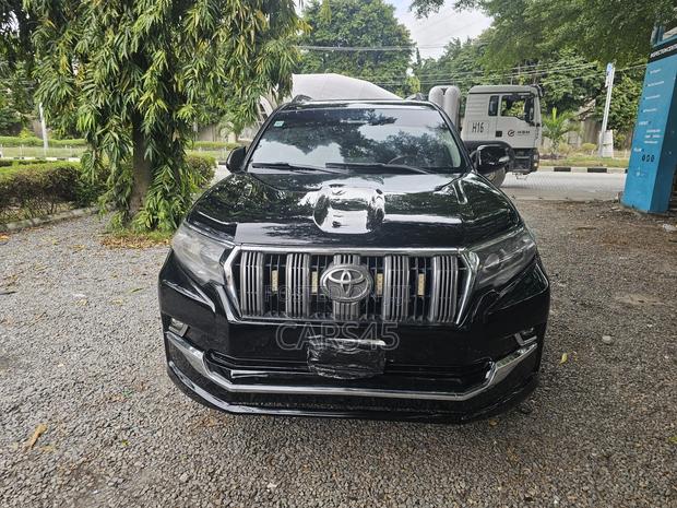 Toyota Land Cruiser Prado 2013 Black