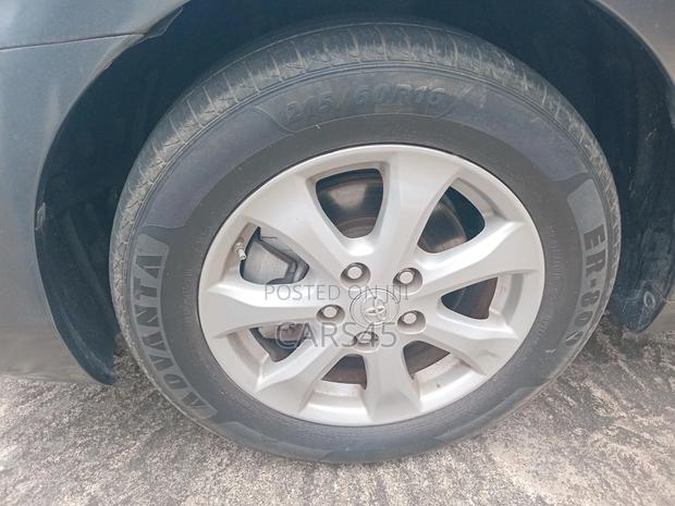 Toyota Camry 2011 Gray