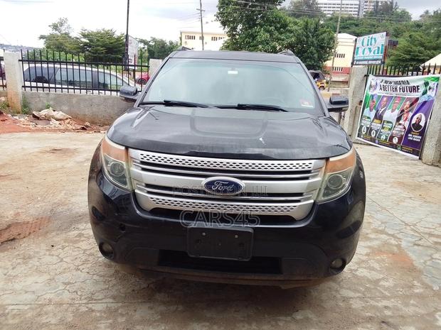 Ford Explorer 2011 Black
