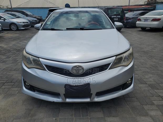 Toyota Camry 2013 Silver