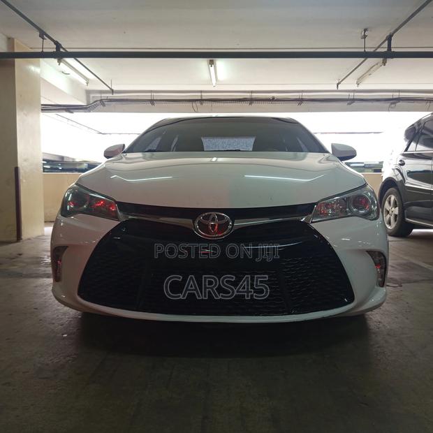 Toyota Camry 2017 White