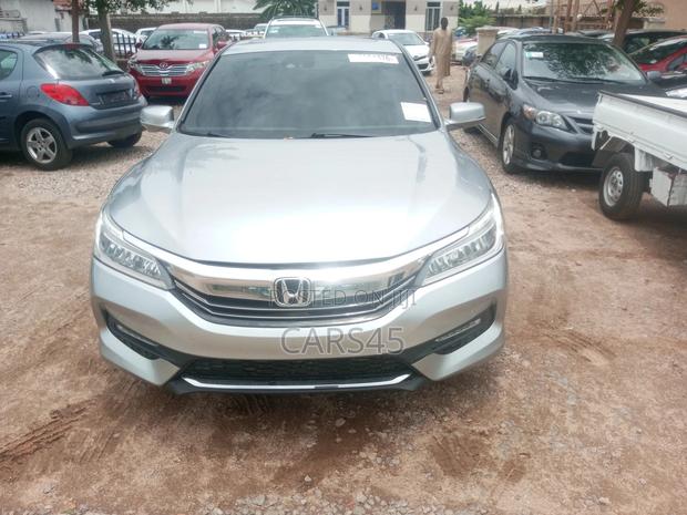 Honda Accord 2017 Silver
