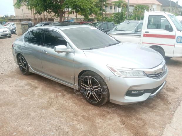 Honda Accord 2017 Silver