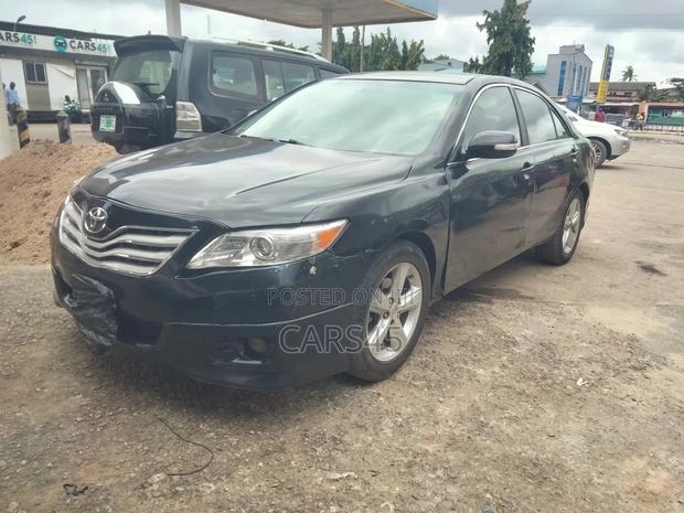 Toyota Camry 2010 Black