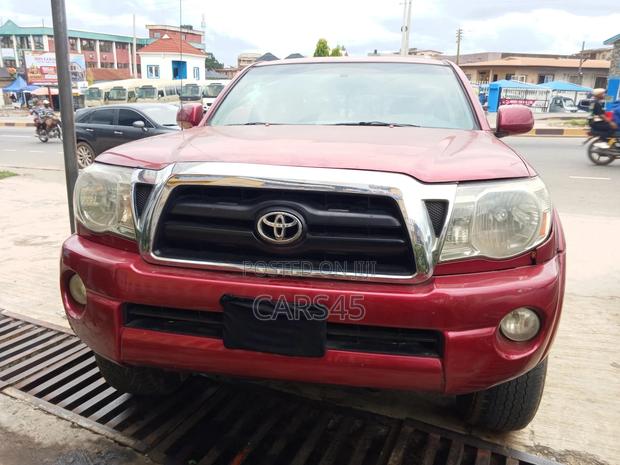 Toyota Tacoma 2006 Red