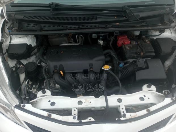 Toyota Yaris 2012 White