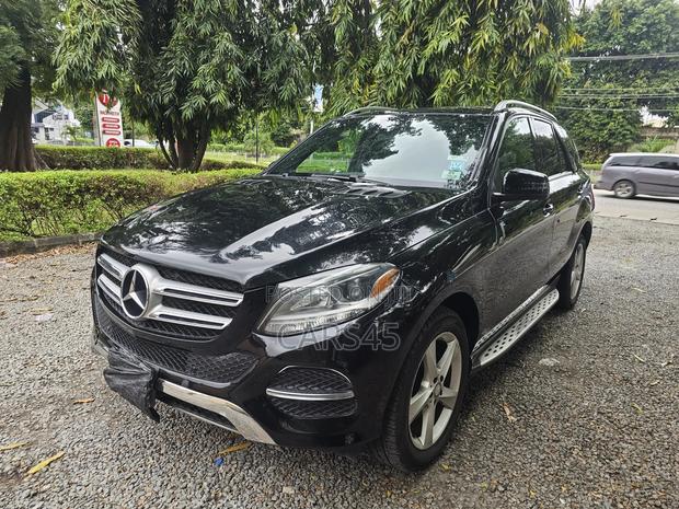 Mercedes-Benz GLE-Class 2017 Black