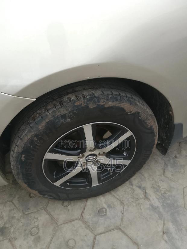 Toyota Sienna 2005 Silver