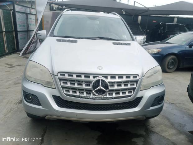 Mercedes-Benz M Class 2011 Silver