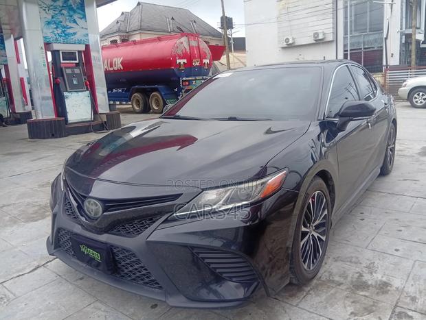 Toyota Camry 2017 Black