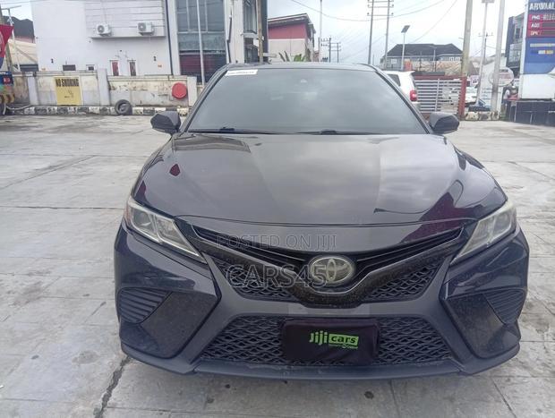 Toyota Camry 2017 Black