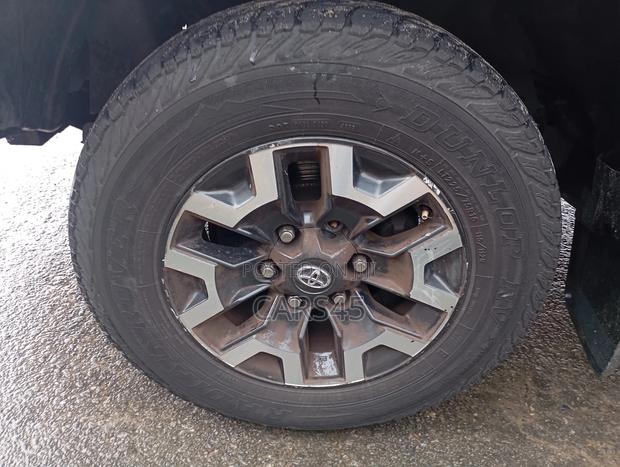 Toyota Tacoma 2015 Gray