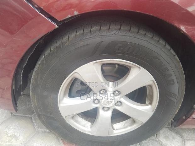 Toyota Sienna 2011 Red