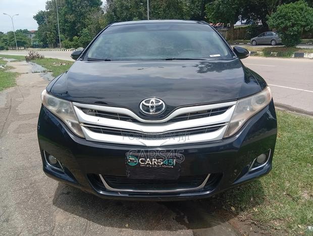 Toyota Venza 2010 Black