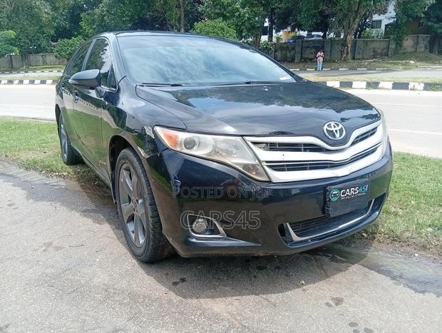 Toyota Venza 2010 Black