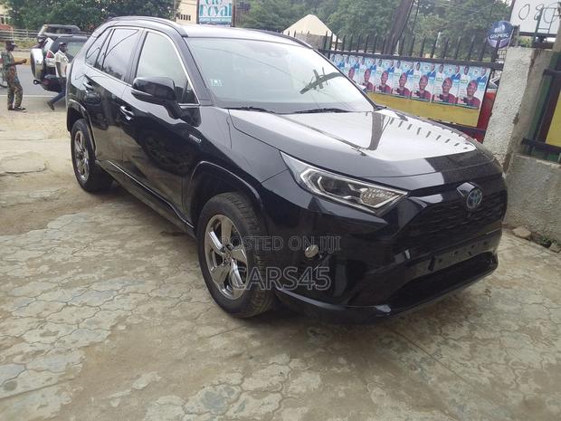 Toyota RAV4 2021 Black