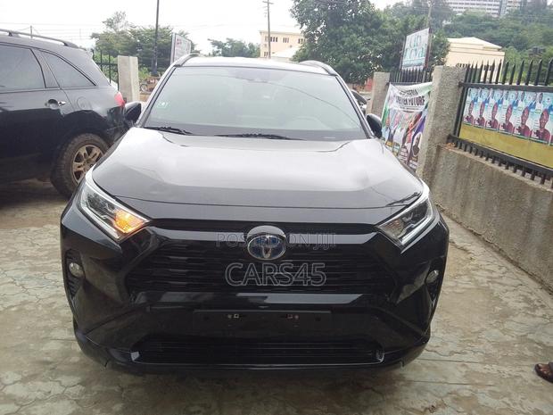 Toyota RAV4 2021 Black