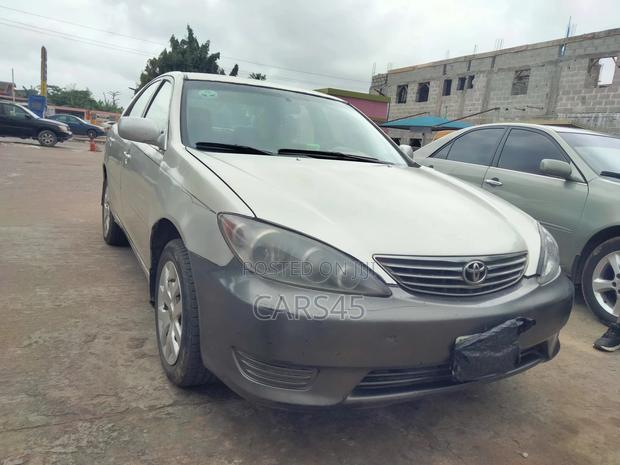 Toyota Camry 2003 Silver