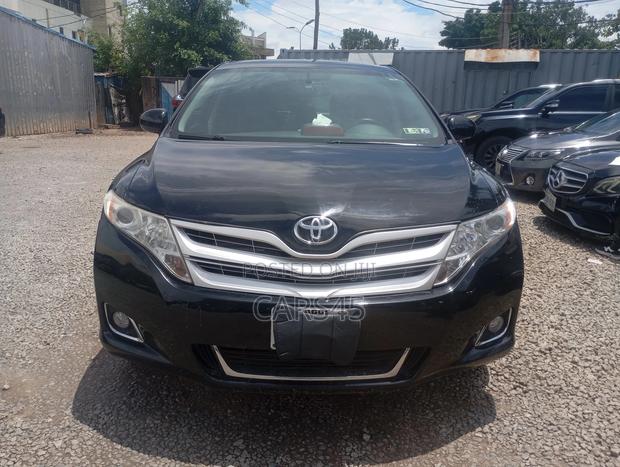 Toyota Venza 2011 Black