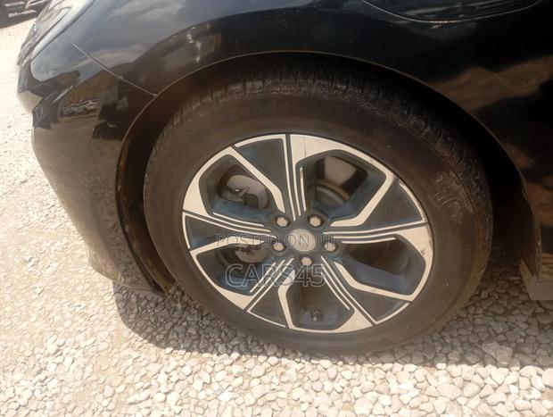 Hongqi E-HS9 2021 Black