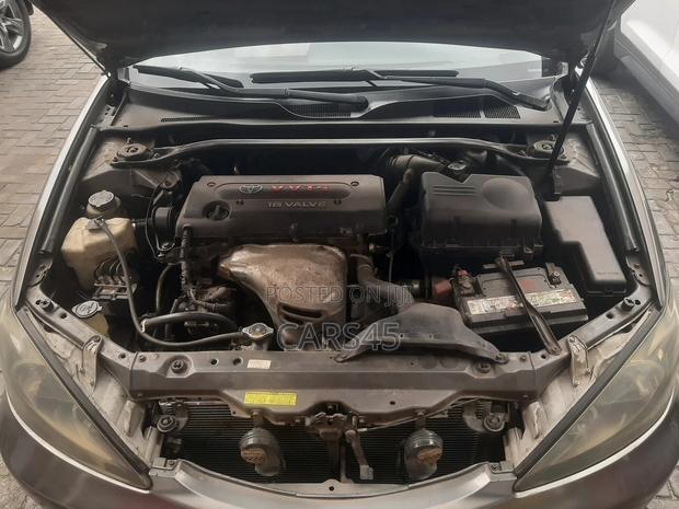Toyota Camry 2003 Gray