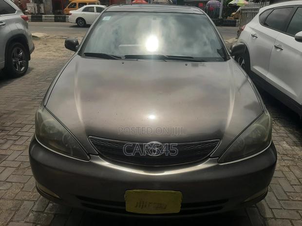 Toyota Camry 2003 Gray