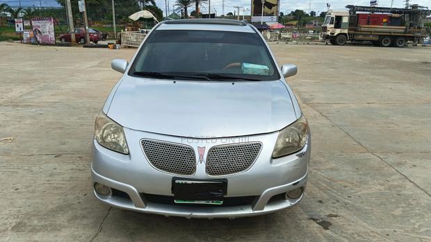 Pontiac Vibe 2006 Silver